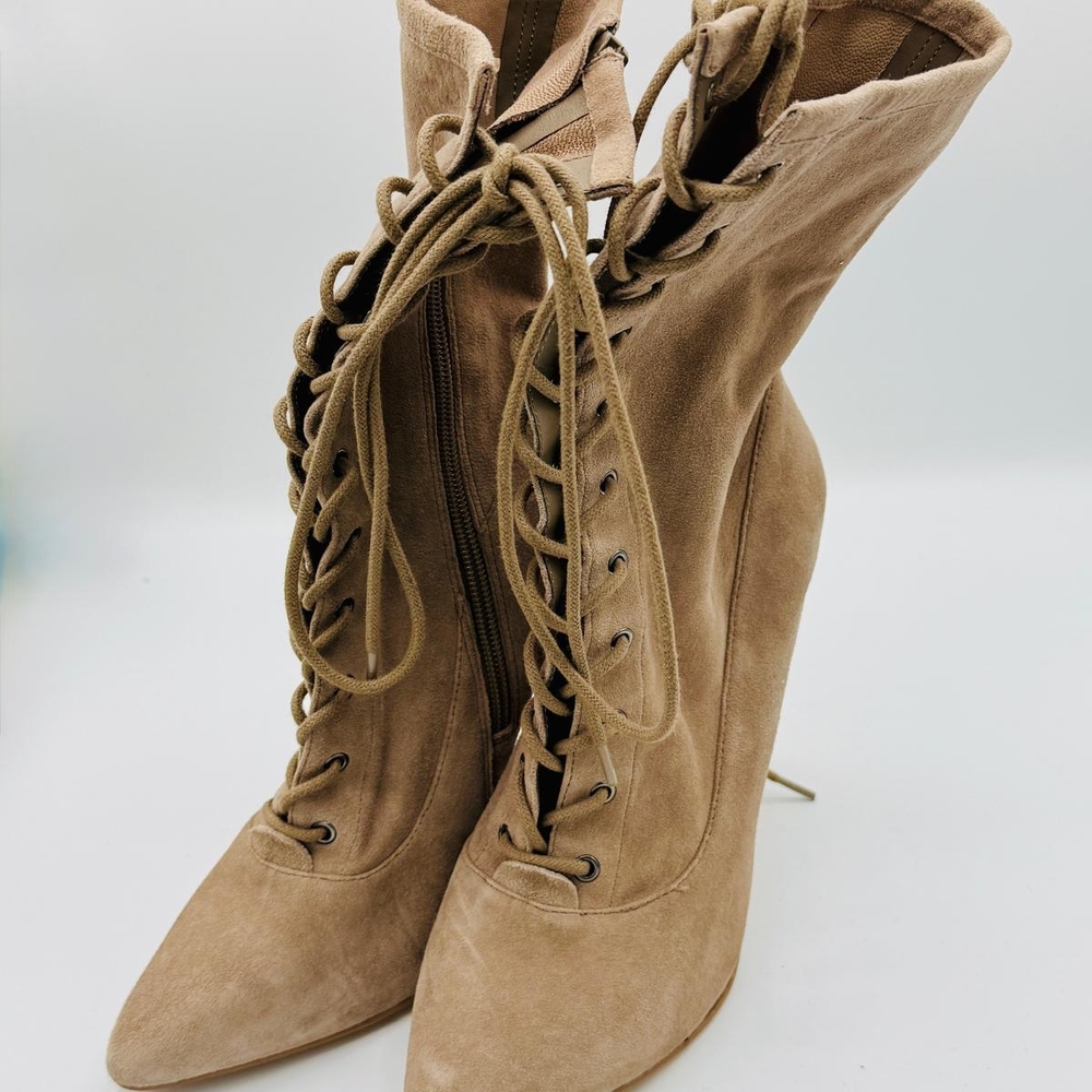 Steve Madden Tan Lace-Up Women's Boots